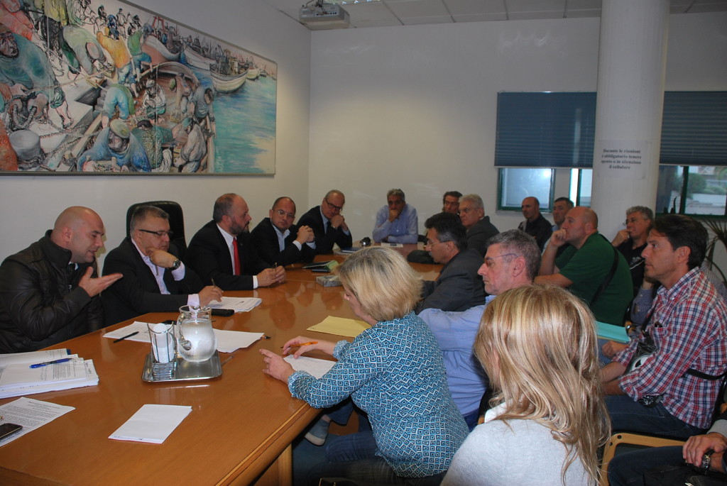 incontro comitato ristretto dei sindaci con sindacati e medici