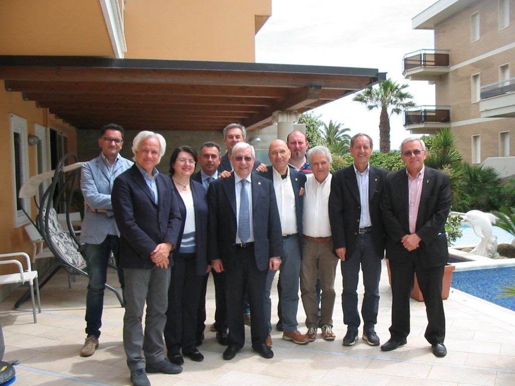 Direttivo Fnaarc AP-Presidente Corsi 11-5-2014 003 (1)