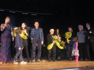 10928541_360250427513392_2128380976_n