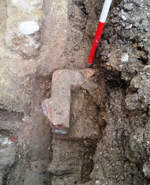 In ateprima assoluta il battente della scomparsa porta maggiore di grottammare appena rinvenuto