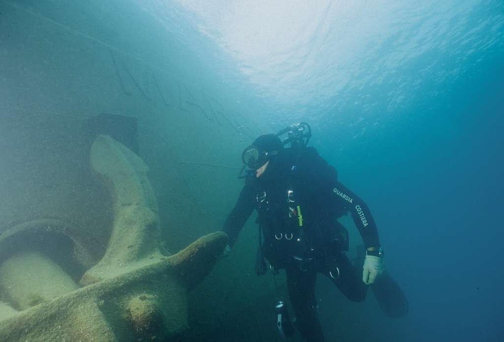 foto sub Guardia Costiera (1)